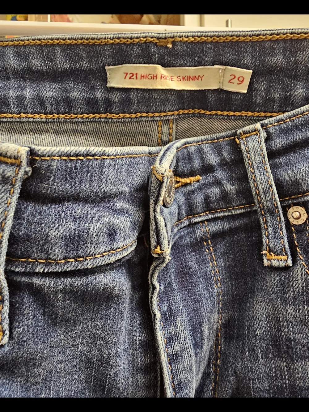 Levis classic high